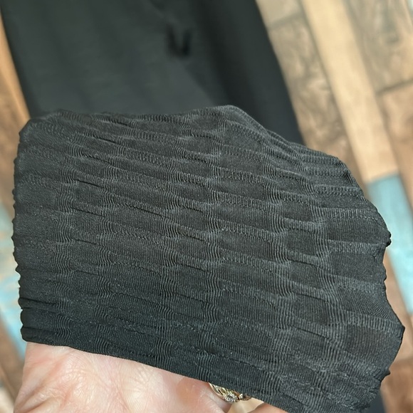 Small black stretchy tick tok leggings - Picture 6 of 11